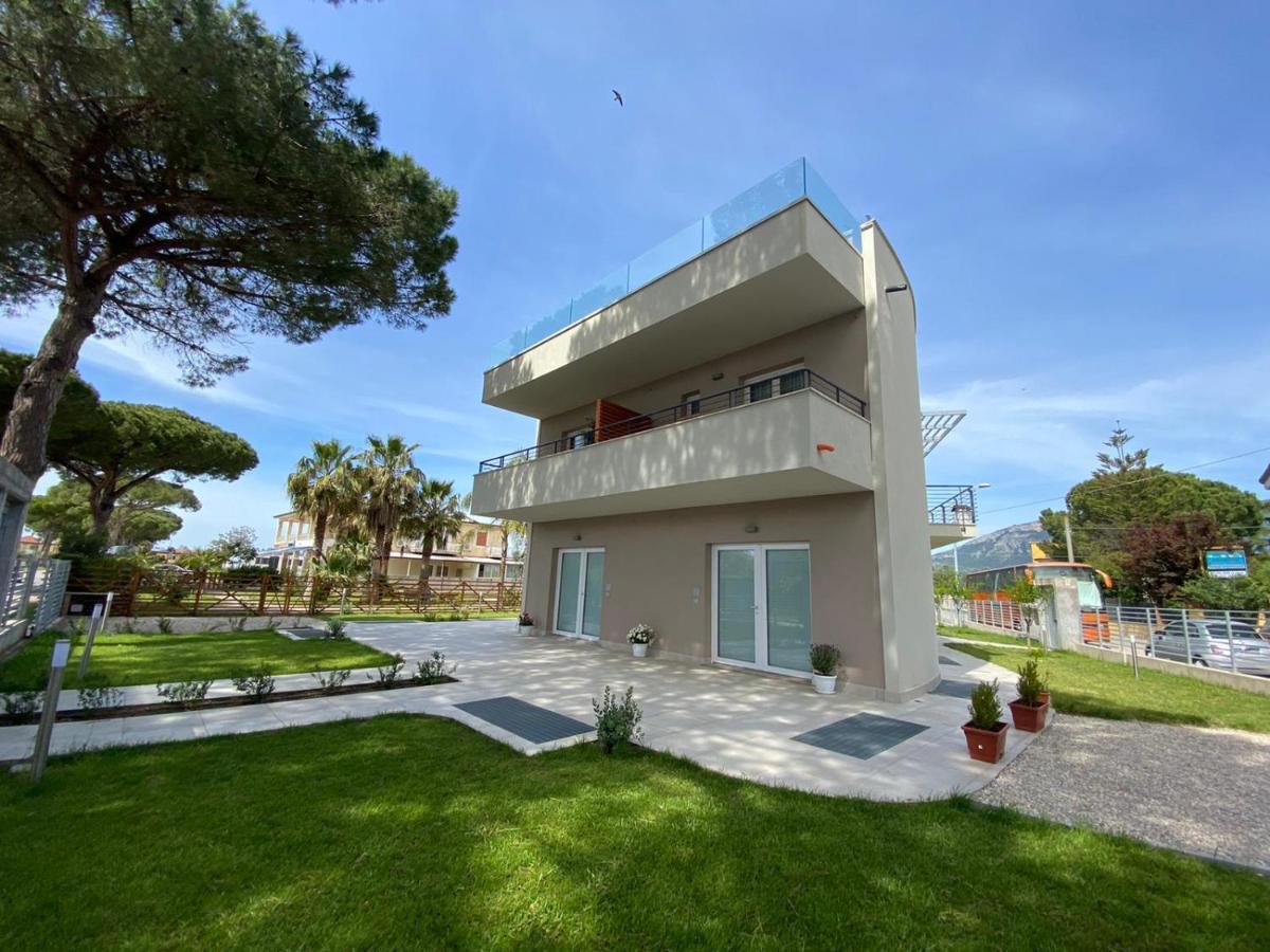 Assteas Rooms Paestum Esterno foto